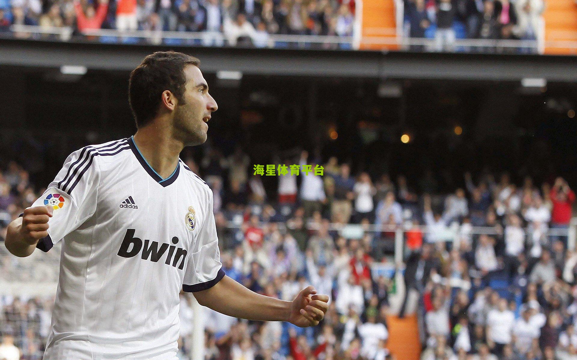 水庆霞强调心态与困难准备 女足决战韩国前展现坚韧姿态